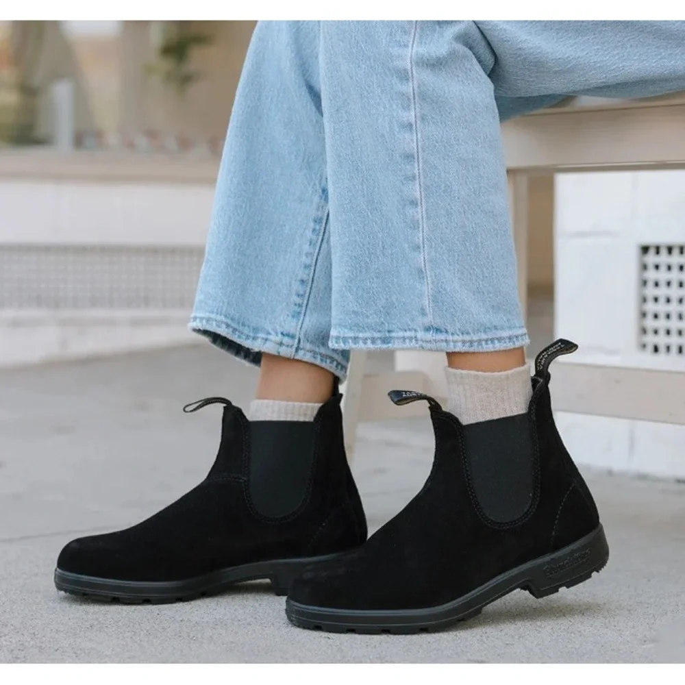 Blundstone #2405 Womens Black Suede Chelsea Boots Water Resistant Ankle Boot
